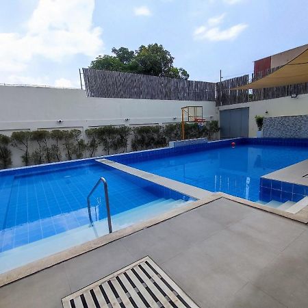 Ezekiel'S Private Hot Spring Resort Calamba  Exterior photo